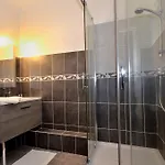 De La Biron Hotel Saint-Ouen (Seine-Saint-Denis)